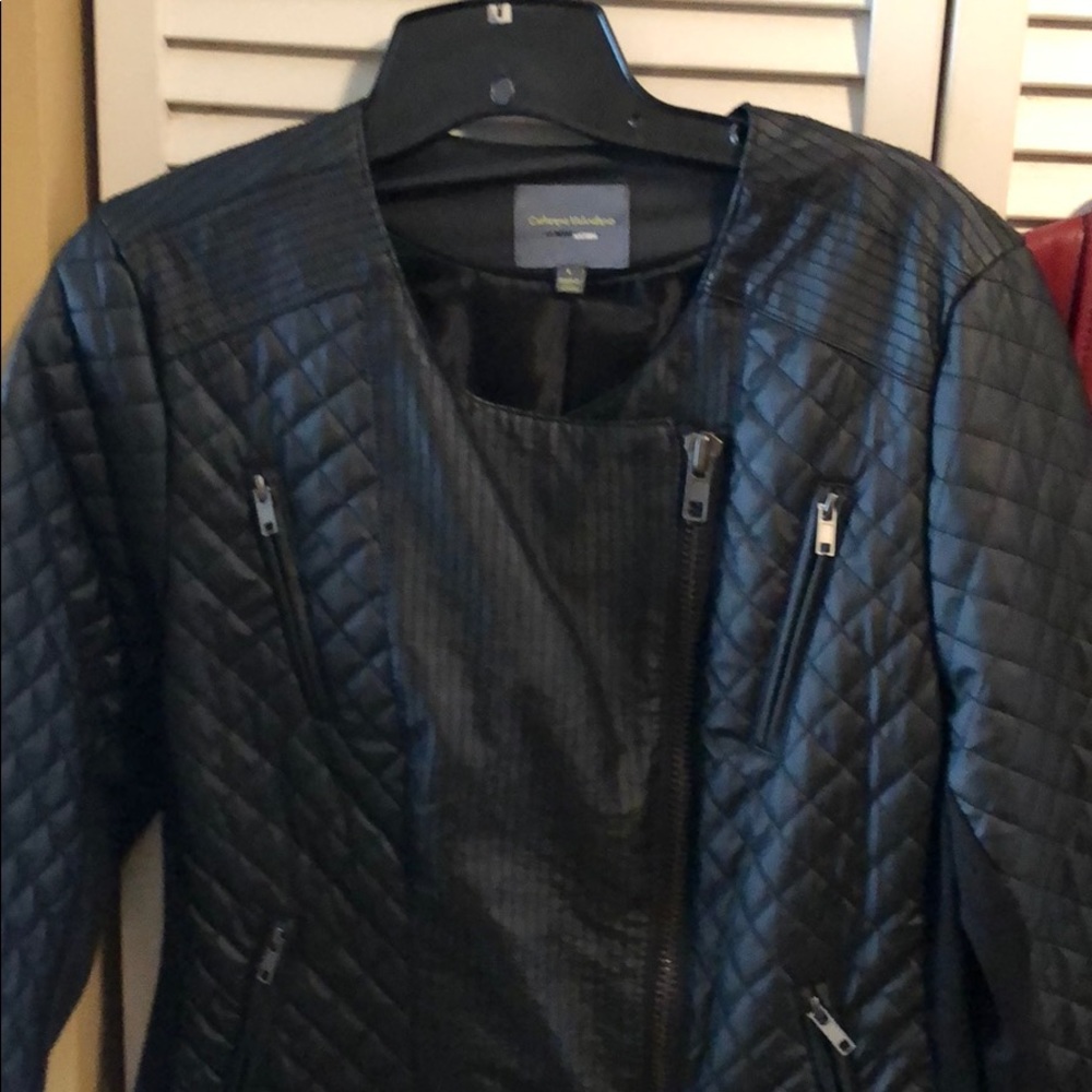 Quilted leather jacket never worn was a gift